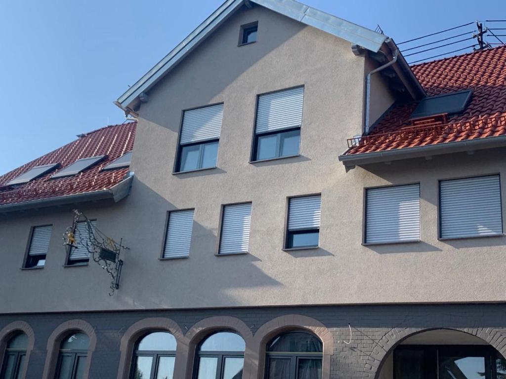 Gaestehaus Hirsch 93 Straubenhardt 外观 照片